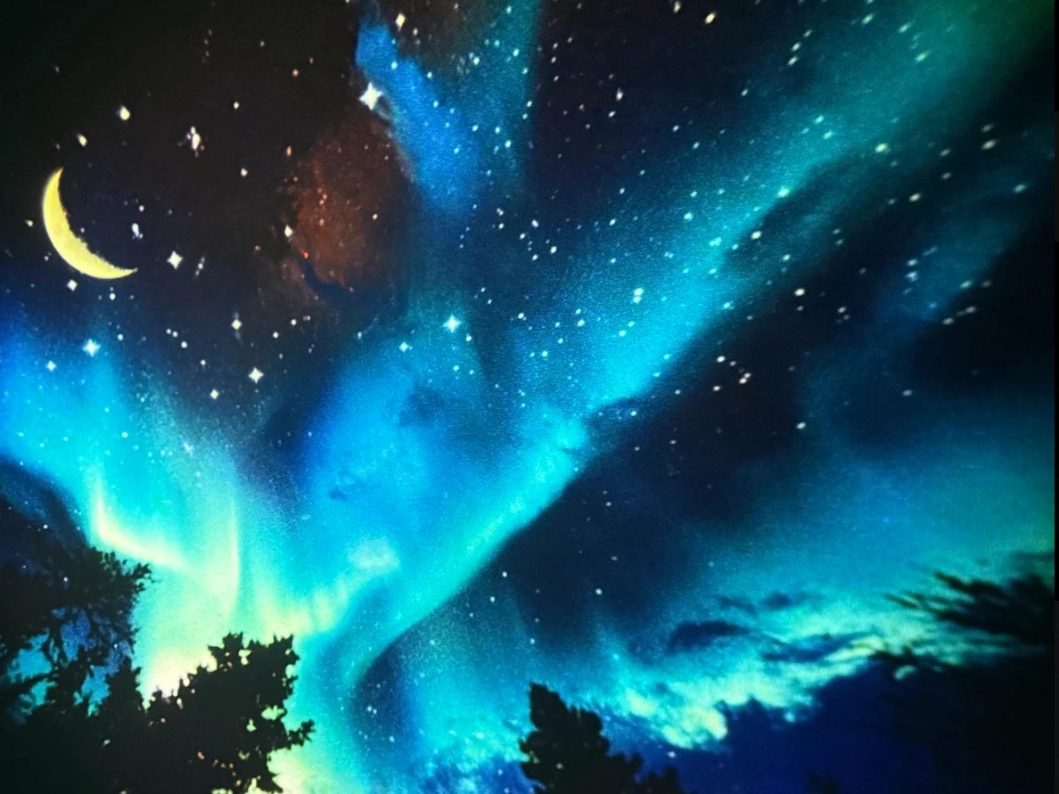 Northern lights projected by Galix on the ceiling